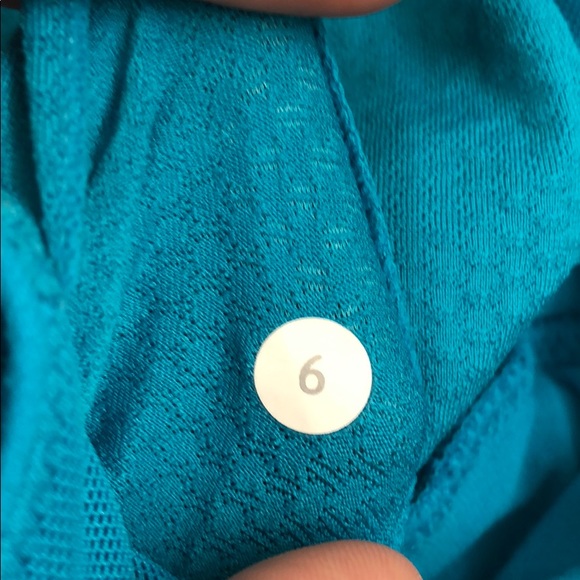 Lululemon “Dignity” halter. Teal! 6! EUC! - Picture 4 of 5